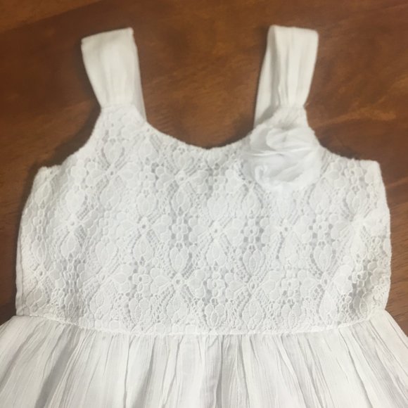 Little Girls Sleeveless Dress - Picture 3 of 6